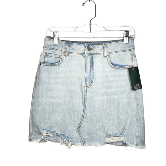 Wild Fable Distressed Denim Mini Skirt Size 4 NWT - Picture 3 of 9